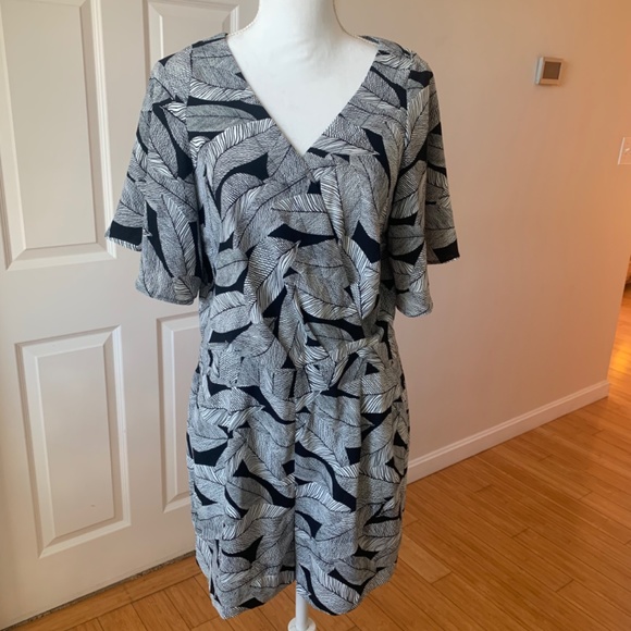 Romper - Picture 3 of 11